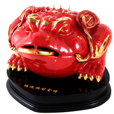 中国红瓷 招财进宝三足金蟾摆件的艺术与寓意